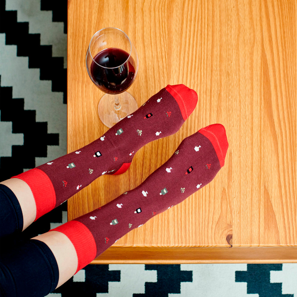 Calcetines Si puedes leer esto tráeme vino