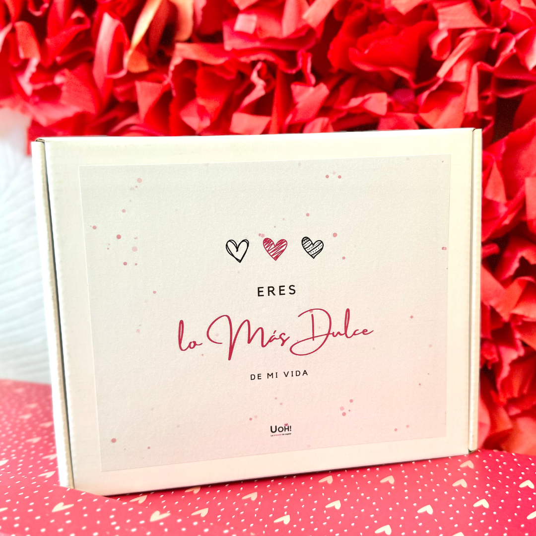 Caja dulce con corazones personalizados