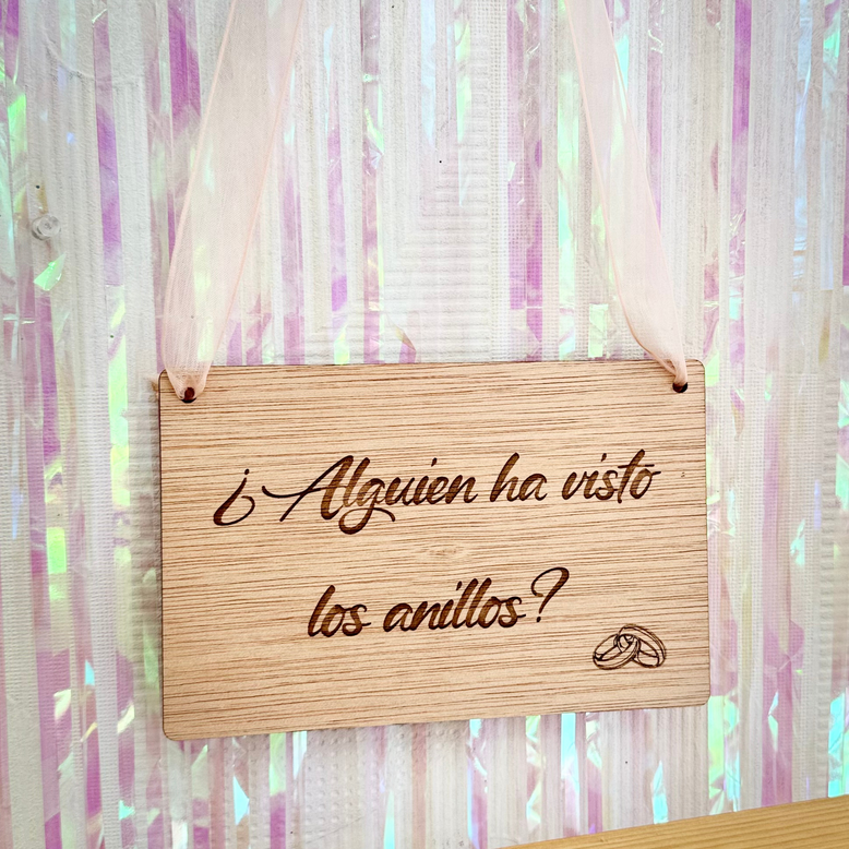 Cartel ¿Alguien ha visto los anillos?