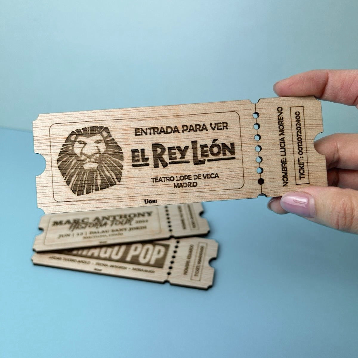 Entradas de madera personalizadas